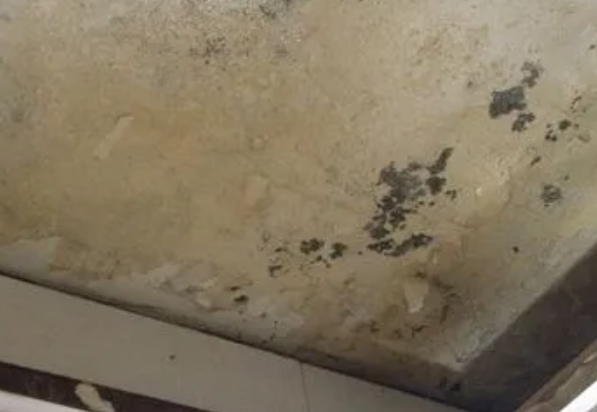 昌黎阳台漏水维修公司分享下昌黎卫生间渗水维修需要注意哪些问题。